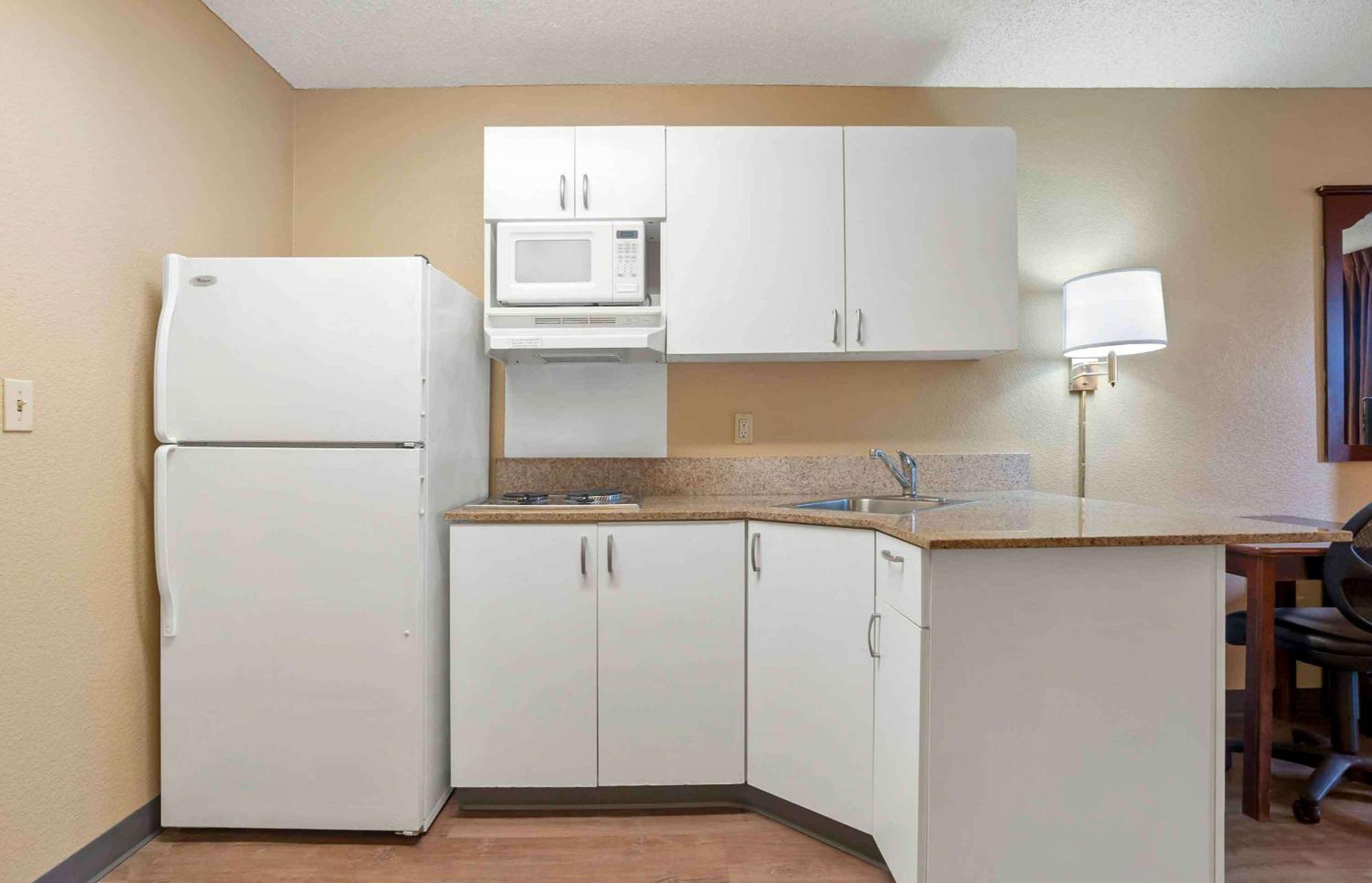 Extended Stay America Suites - Los Angeles - Torrance Harborgate Way Карсон Экстерьер фото