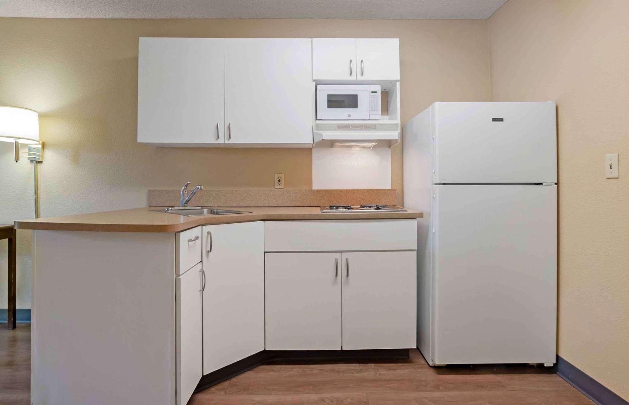 Extended Stay America Suites - Los Angeles - Torrance Harborgate Way Карсон Экстерьер фото