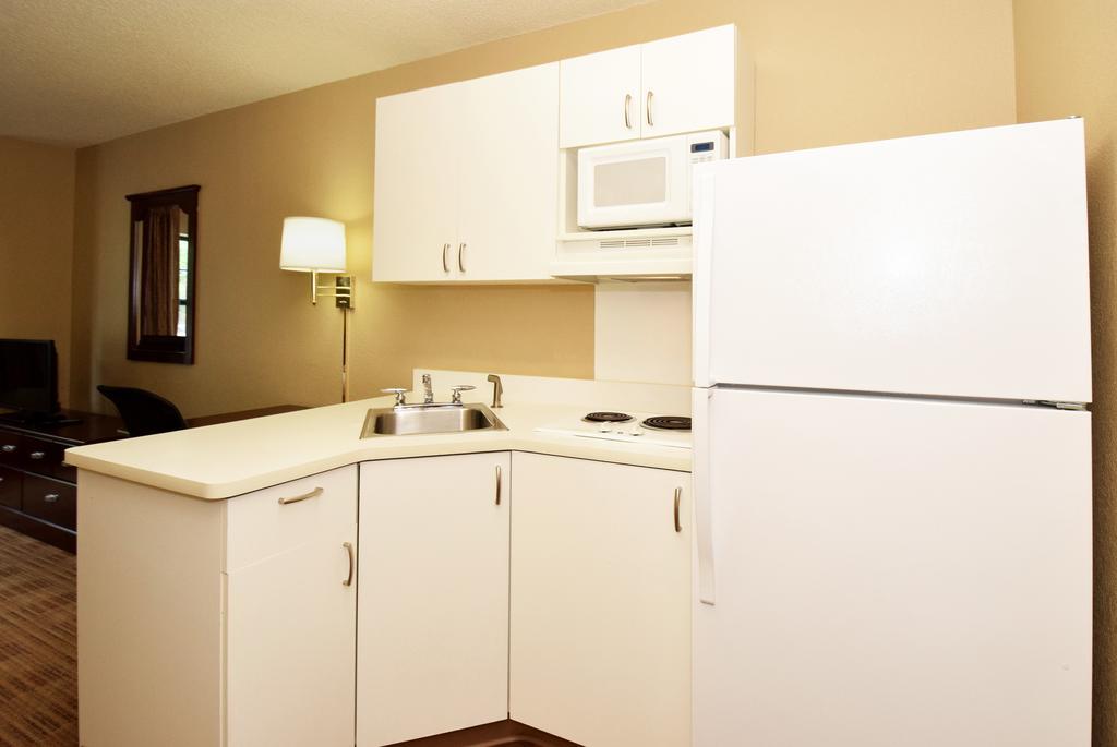 Extended Stay America Suites - Los Angeles - Torrance Harborgate Way Карсон Экстерьер фото
